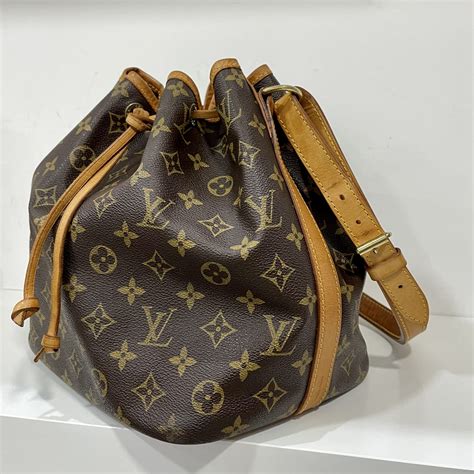 borsa louis vuitton a secchiello|Borse a secchiello da donna di Louis Vuitton Pre.